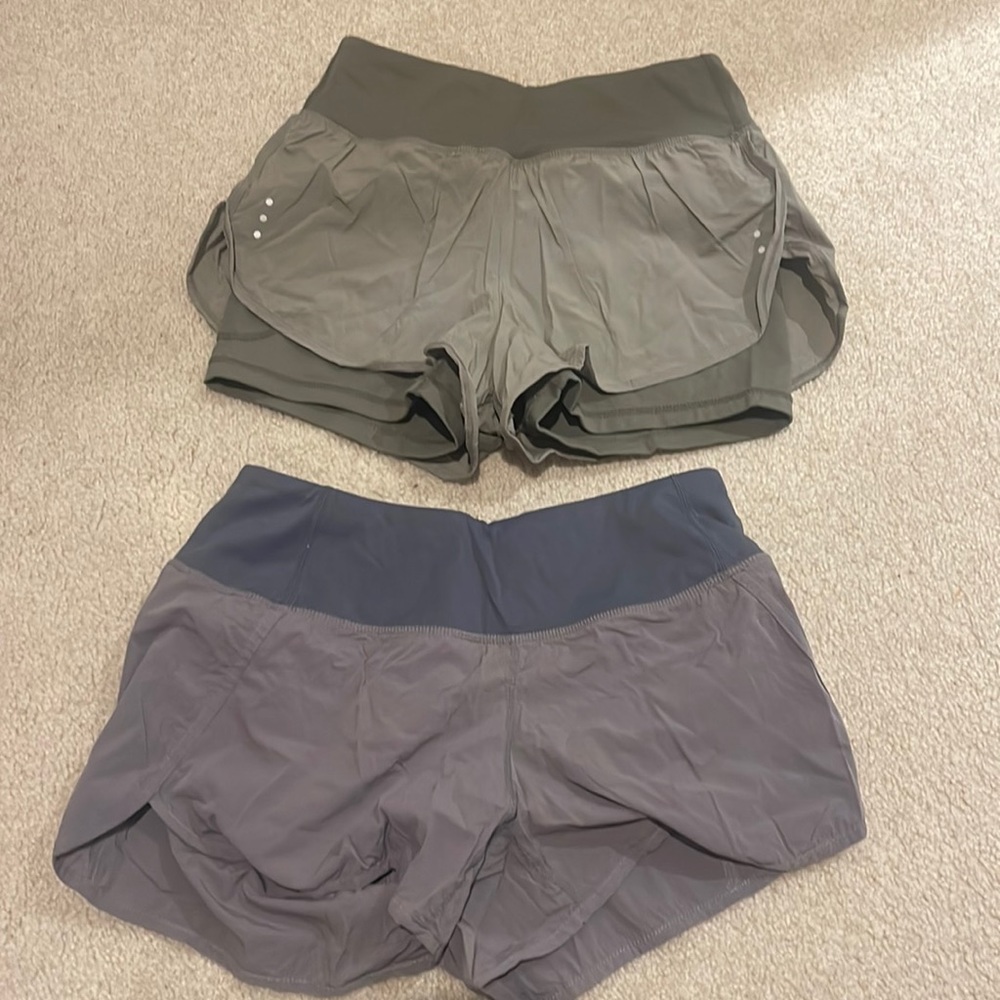 Athletic shorts size small